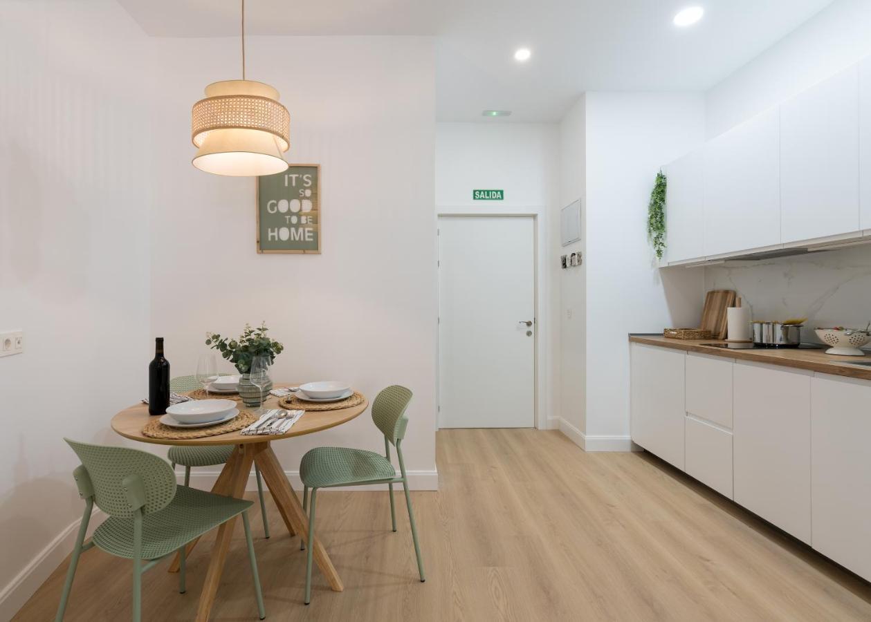 Kaixo Bilbao Apartments Екстер'єр фото