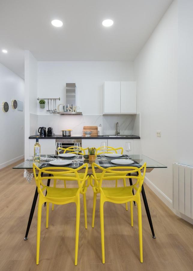 Kaixo Bilbao Apartments Екстер'єр фото