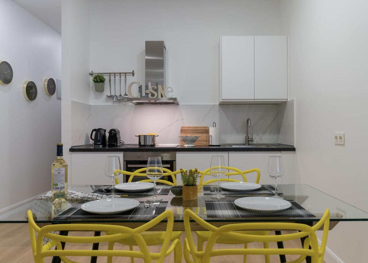 Kaixo Bilbao Apartments Екстер'єр фото